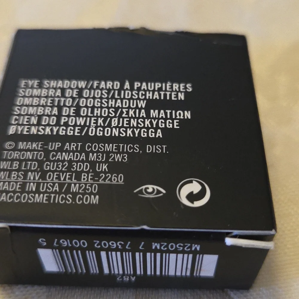 MAC Cosmetics vibrant rule